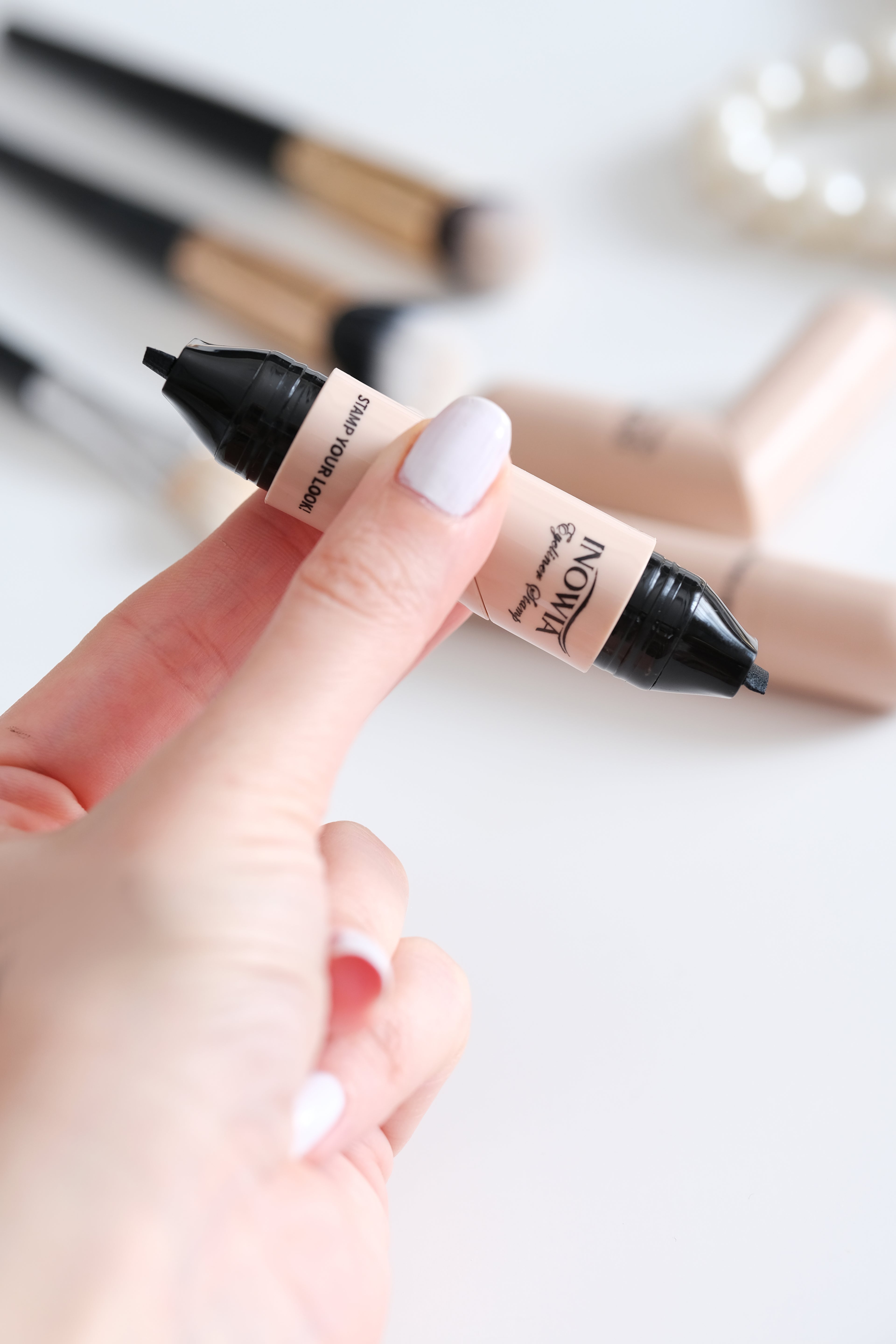 Inowia Eyeliner Stamp